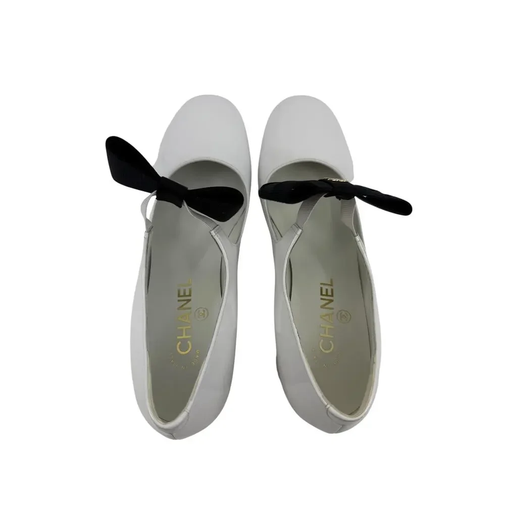 Chanel Mary Janes (39/9)